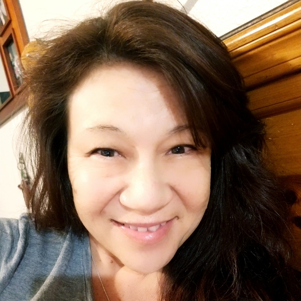 Meet your Posher, Lena